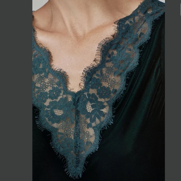 ❤️NWT ZARA DARK GREEN LONG VELVET DRESS WITH LACE - Picture 8 of 11